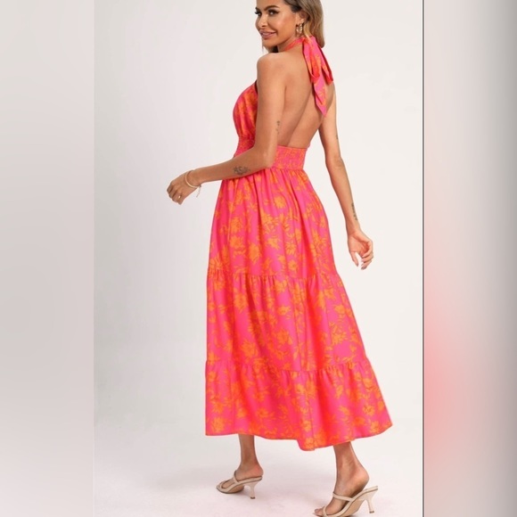 NWT women’s halter neck, front crisscross tie back maxi dress in fuchsia - Picture 9 of 14